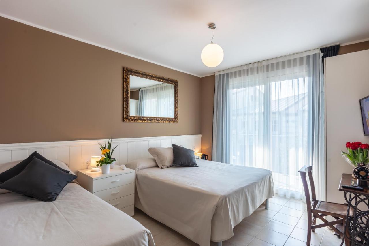 Hotel Maximilian Bardolino Oda fotoğraf